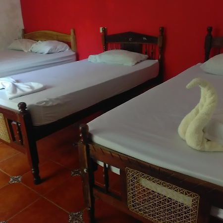 Hostal Casa Ivana León Екстериор снимка