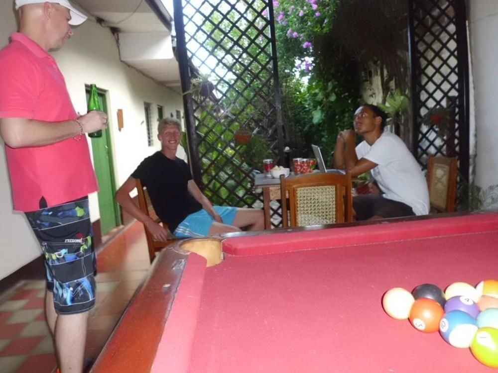 Hostal Casa Ivana León Екстериор снимка
