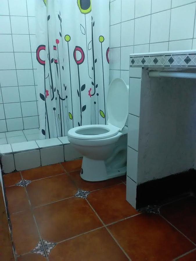 Hostal Casa Ivana León Екстериор снимка