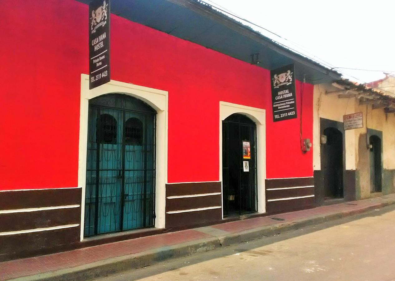 Hostal Casa Ivana León Екстериор снимка