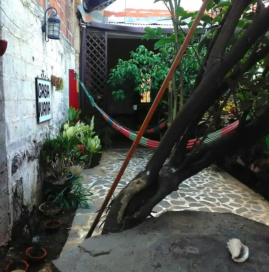 Hostal Casa Ivana León Екстериор снимка