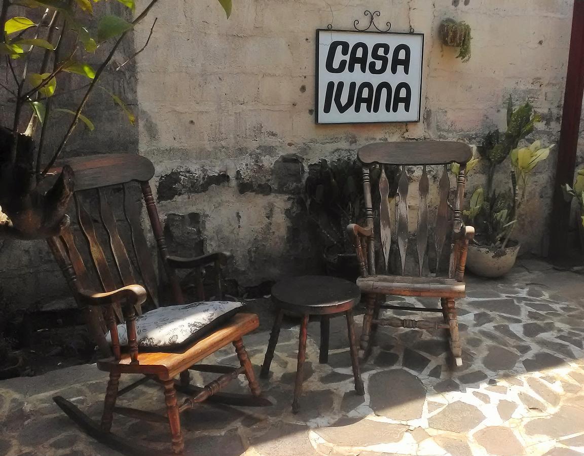 Hostal Casa Ivana León Екстериор снимка