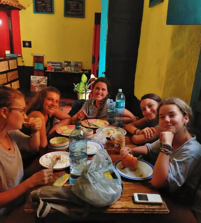 Hostal Casa Ivana León Екстериор снимка